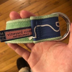 Vineyard vines belt